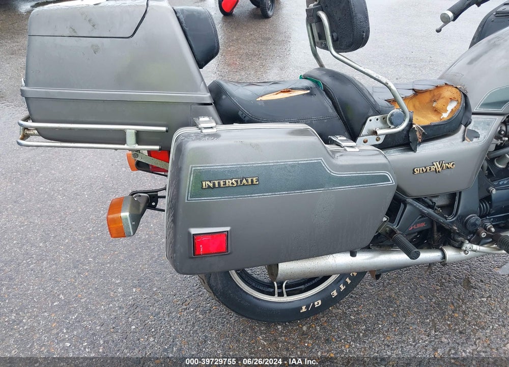 1983 HONDA GL650 I VIN: JH2RC101XDM002969