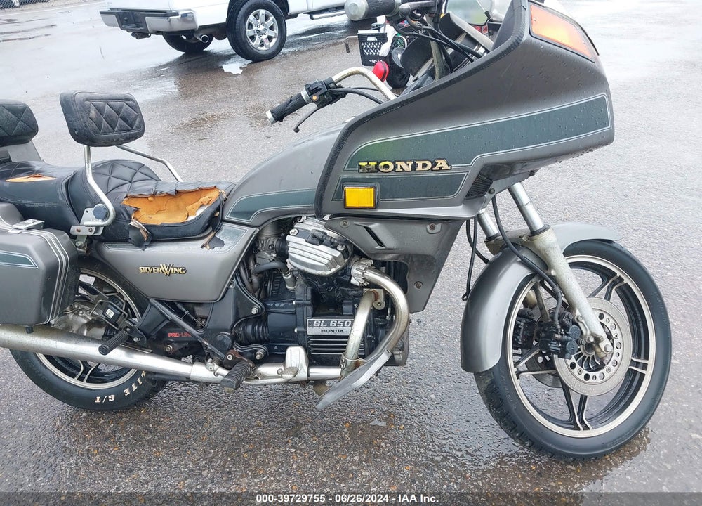 1983 HONDA GL650 I VIN: JH2RC101XDM002969