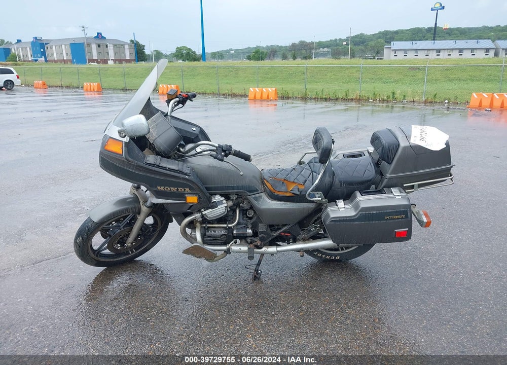 1983 HONDA GL650 I VIN: JH2RC101XDM002969