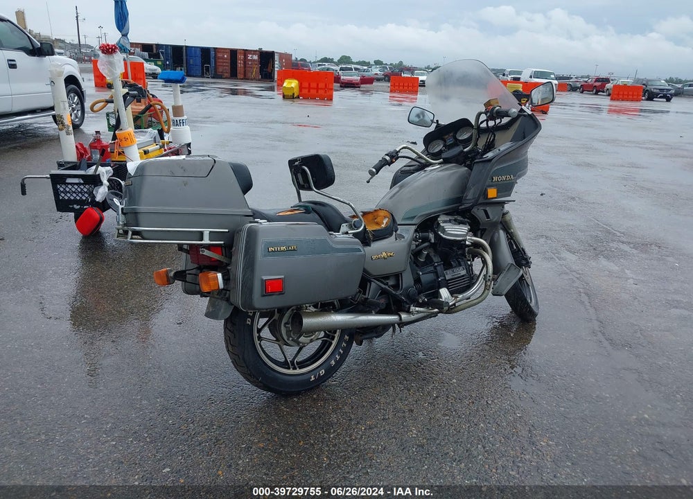 1983 HONDA GL650 I VIN: JH2RC101XDM002969