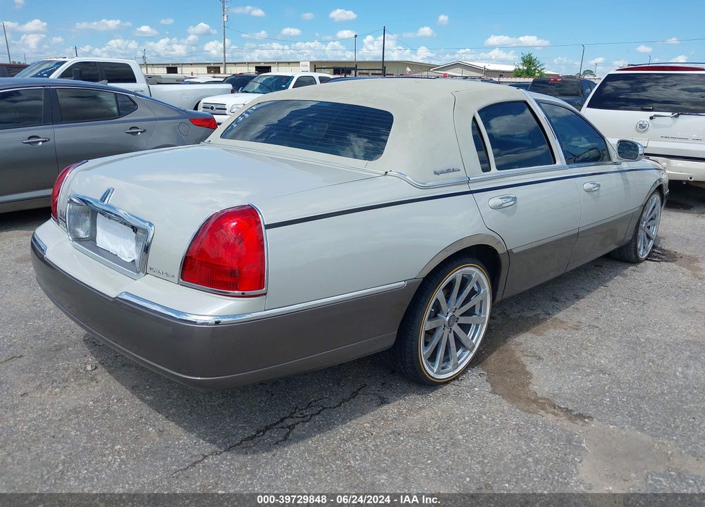 2006 LINCOLN TOWN CAR SIGNATURE VIN: 1LNHM81V76Y649994