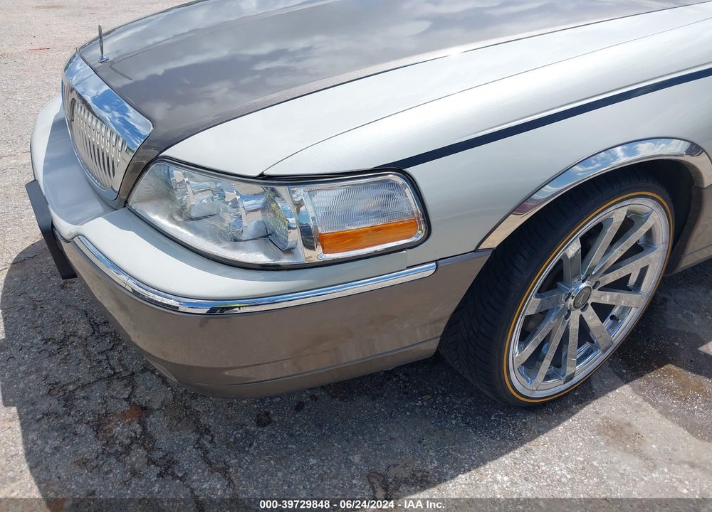 2006 LINCOLN TOWN CAR SIGNATURE VIN: 1LNHM81V76Y649994