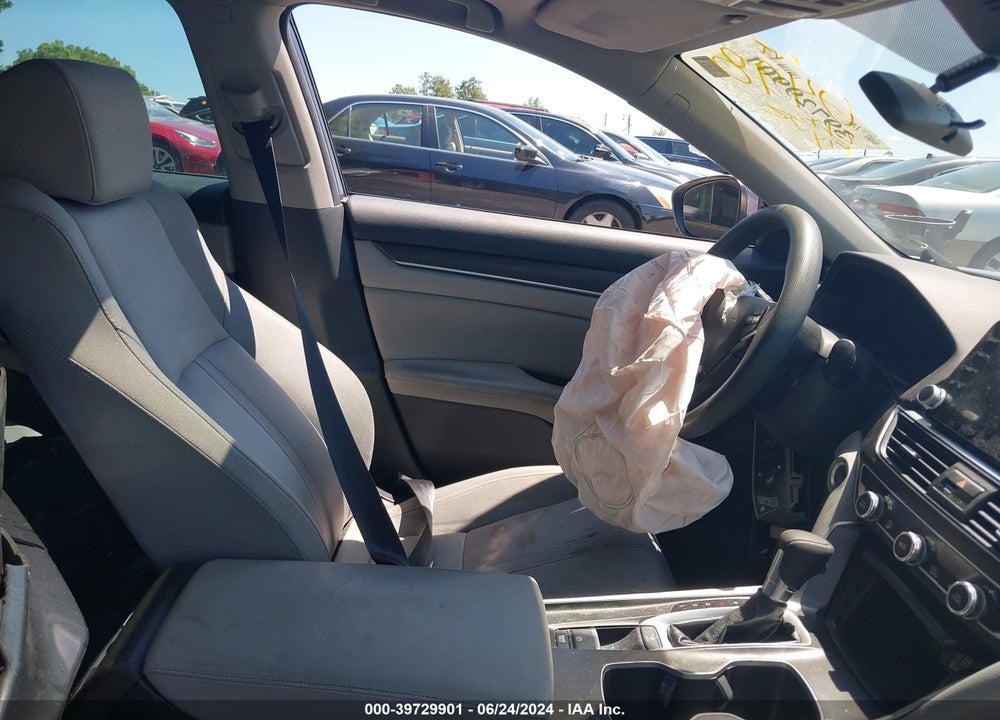 2018 HONDA ACCORD EX VIN: 1HGCV1F48JA180498