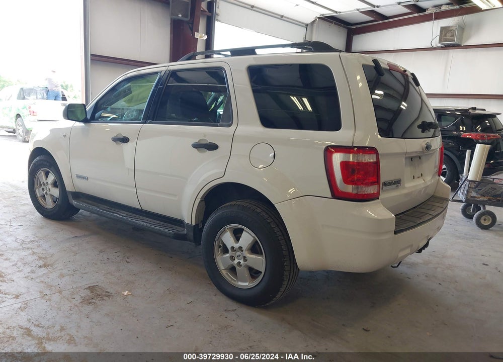 2008 FORD ESCAPE XLT VIN: 1FMCU93138KE75177