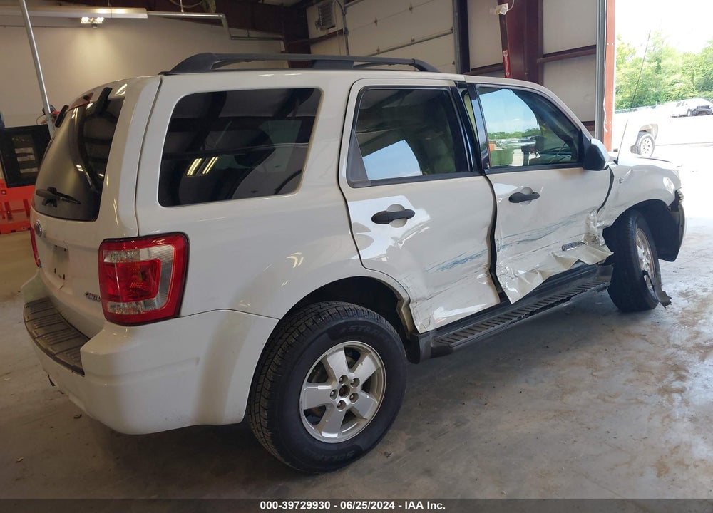 2008 FORD ESCAPE XLT VIN: 1FMCU93138KE75177