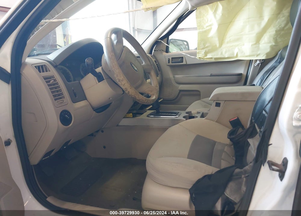 2008 FORD ESCAPE XLT VIN: 1FMCU93138KE75177
