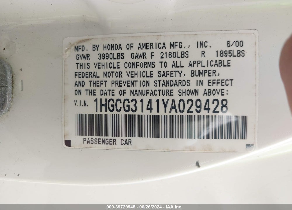2000 HONDA ACCORD 2.3 LX VIN: 1HGCG3141YA029428