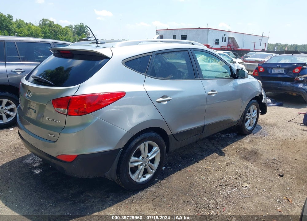 2012 HYUNDAI TUCSON GLS VIN: KM8JUCAC7CU446089