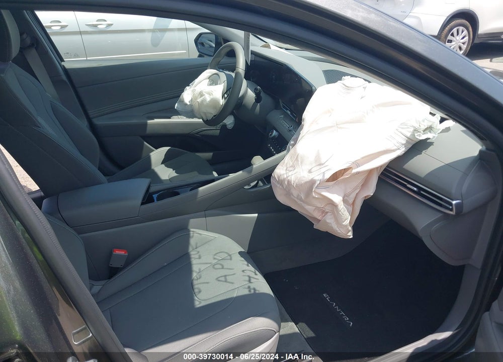 2024 HYUNDAI ELANTRA SEL VIN: KMHLS4DG7RU644246