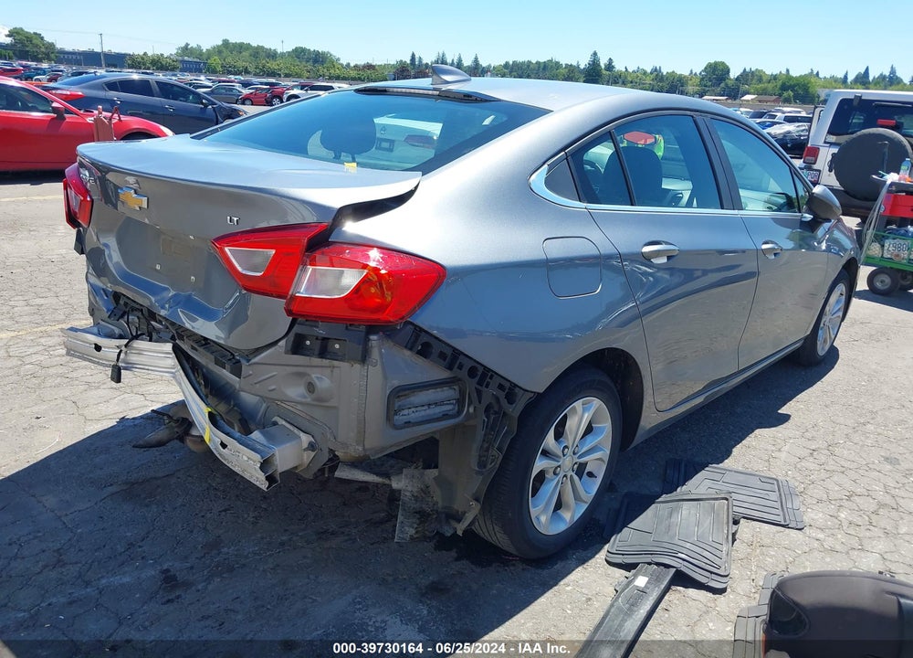 2019 CHEVROLET CRUZE LT VIN: 1G1BE5SM9K7138484