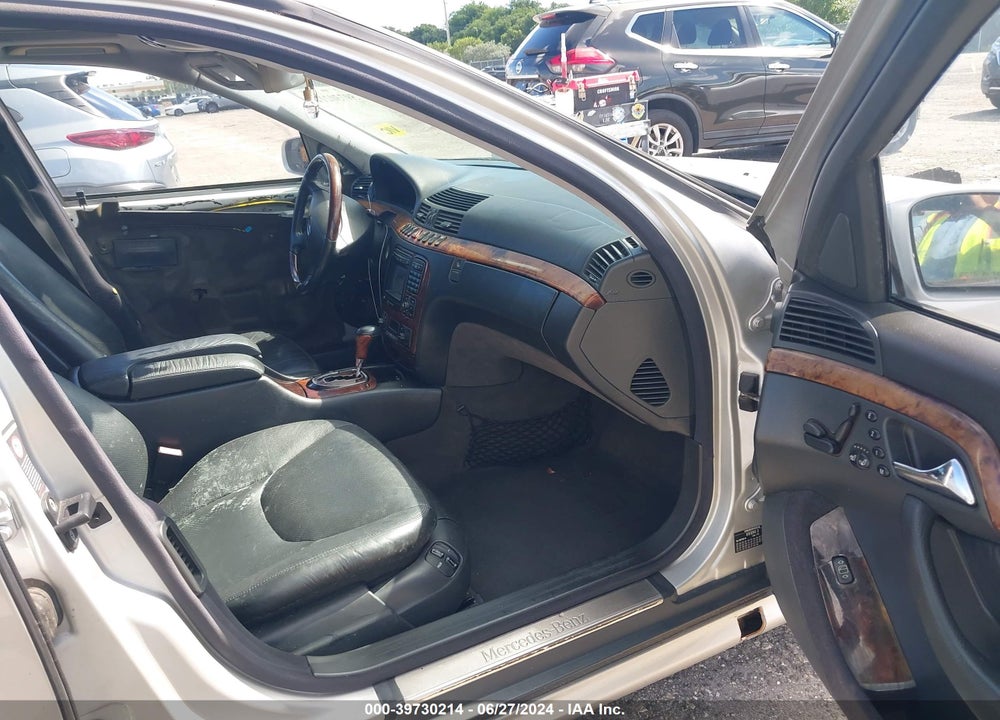 2001 MERCEDES-BENZ S 500 VIN: WDBNG75J51A156377