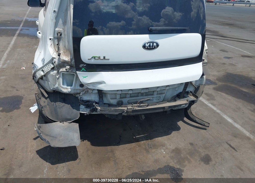 2018 KIA SOUL VIN: KNDJN2A23J7620691