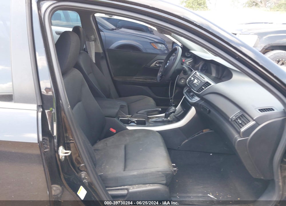 2015 HONDA ACCORD LX VIN: 1HGCR2F30FA157659