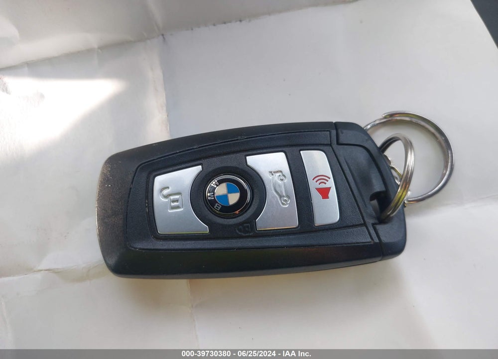 2016 BMW 320I VIN: WBA8E1G52GNT37128