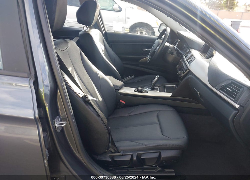 2016 BMW 320I VIN: WBA8E1G52GNT37128