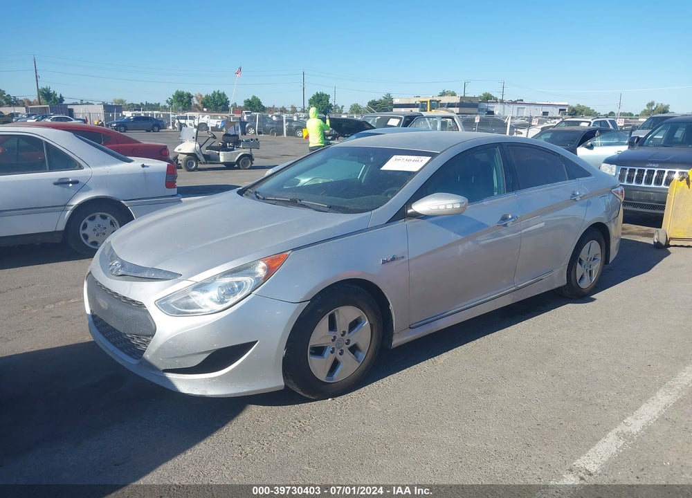 2011 HYUNDAI SONATA HYBRID VIN: KMHEC4A43BA003165