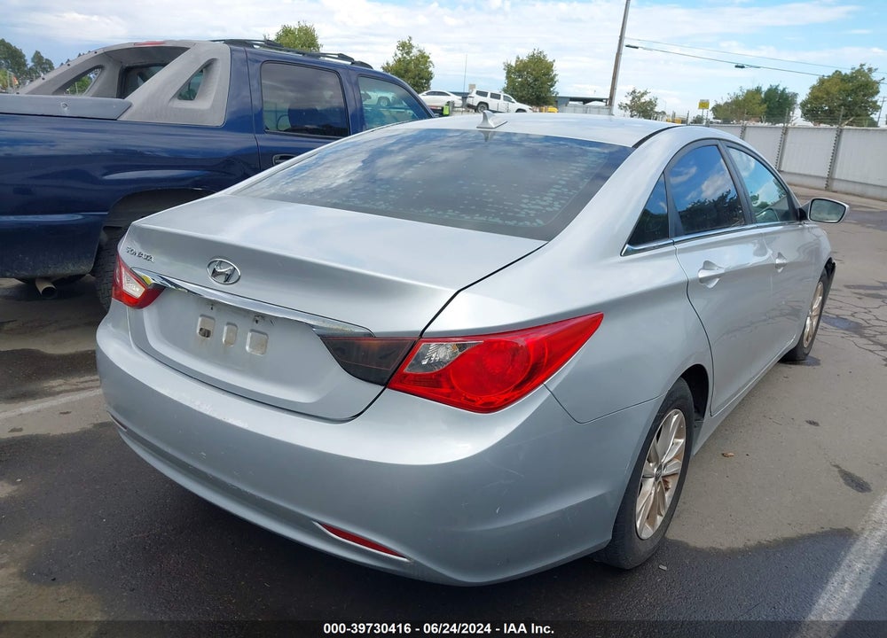 2013 HYUNDAI SONATA GLS VIN: 5NPEB4AC0DH654070