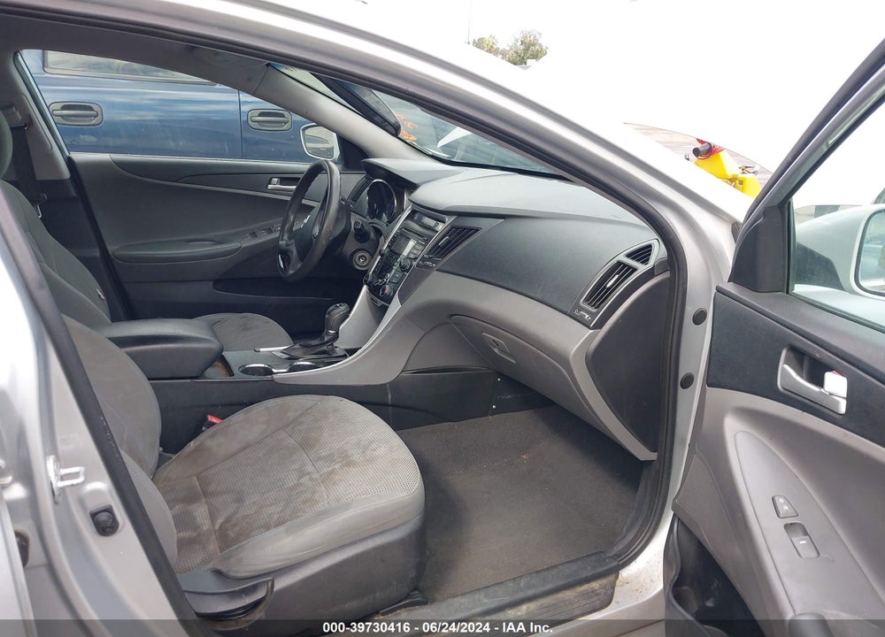 2013 HYUNDAI SONATA GLS VIN: 5NPEB4AC0DH654070