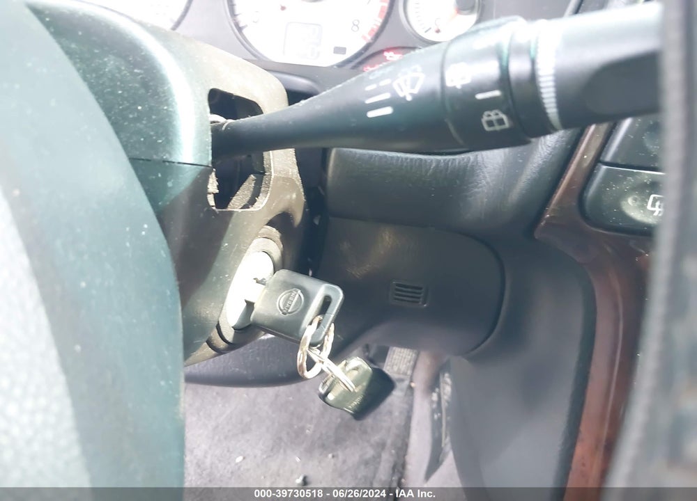 2002 NISSAN PATHFINDER LE/SE VIN: JN8DR09YX2W741518