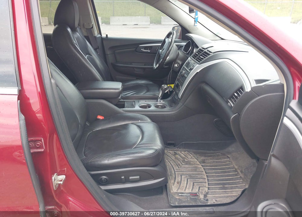 2009 CHEVROLET TRAVERSE LT VIN: 1GNEV23D39S153062