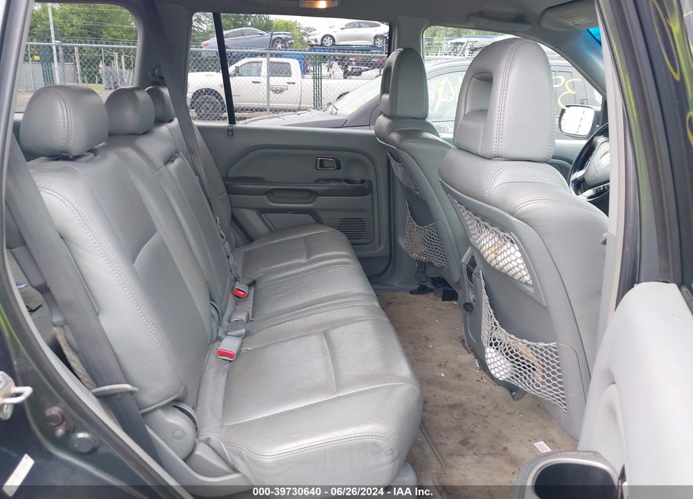 2004 HONDA PILOT EX-L VIN: 2HKYF18694H556462