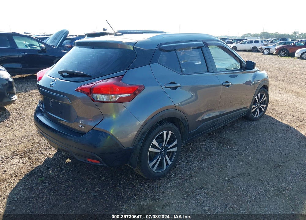 2018 NISSAN KICKS SV VIN: 3N1CP5CU1JL522891