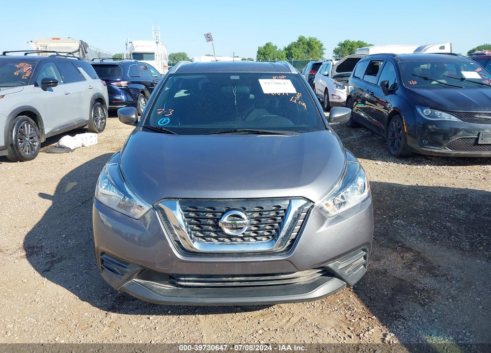 2018 NISSAN KICKS SV VIN: 3N1CP5CU1JL522891