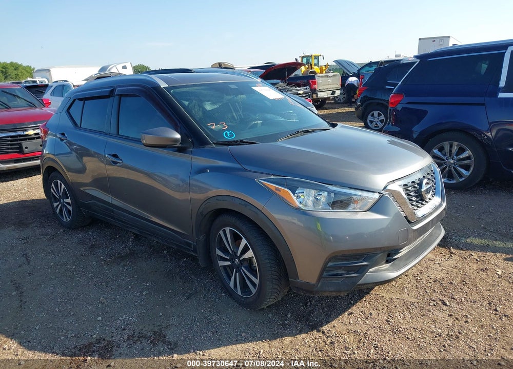 2018 NISSAN KICKS SV VIN: 3N1CP5CU1JL522891