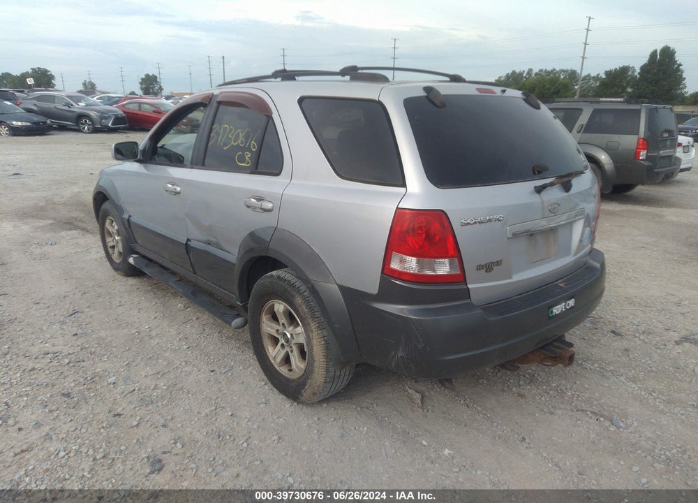 2005 KIA SORENTO EX/LX VIN: KNDJD733355450677