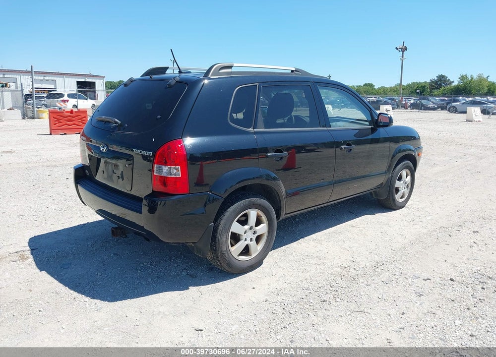 2008 HYUNDAI TUCSON VIN: KM8JM12B68U895930