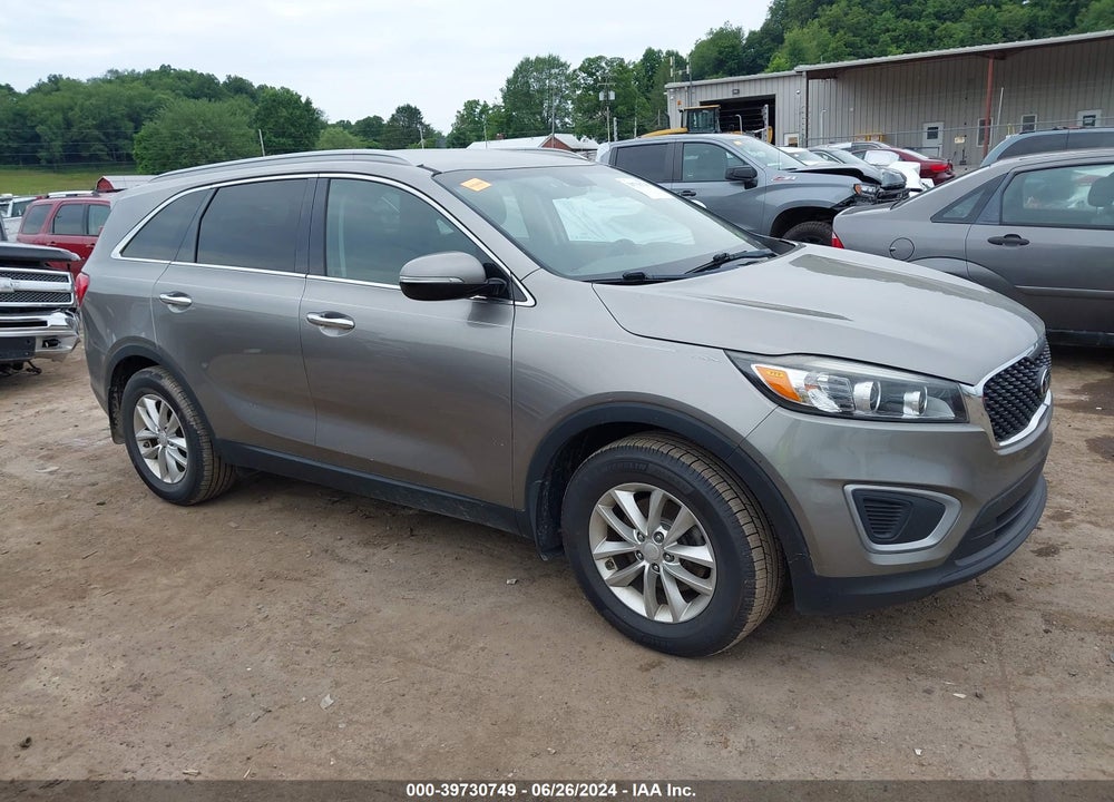 2016 KIA SORENTO 2.4L LX VIN: 5XYPG4A30GG015483