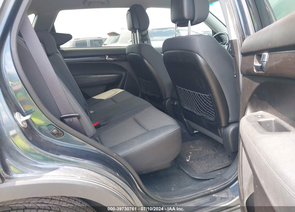 2012 KIA SORENTO LX V6 VIN: 5XYKTDA24CG217055