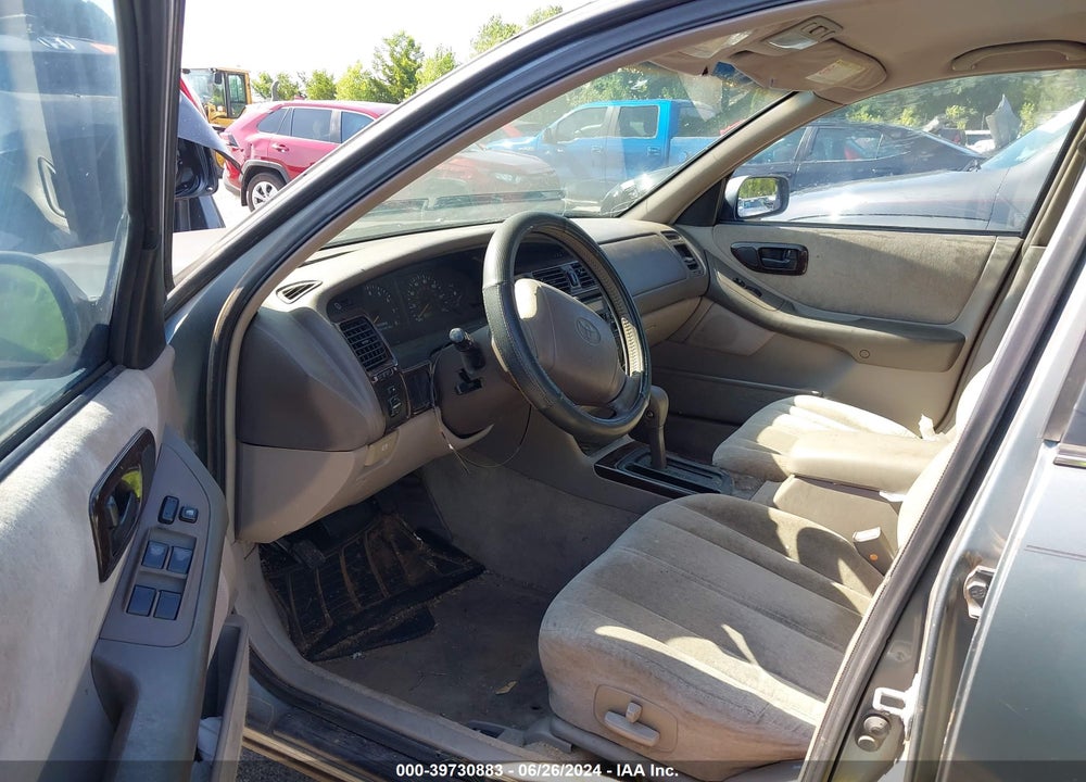 1999 TOYOTA AVALON XLS VIN: 4T1BF18B3XU319751
