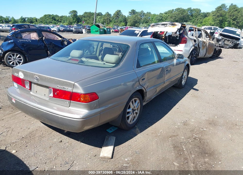 2000 TOYOTA CAMRY XLE V6 VIN: 4T1BF28K6YU113587
