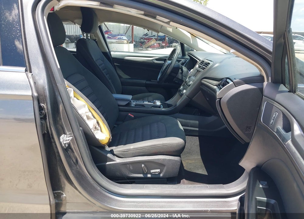 2017 FORD FUSION SE VIN: 3FA6P0H70HR319388