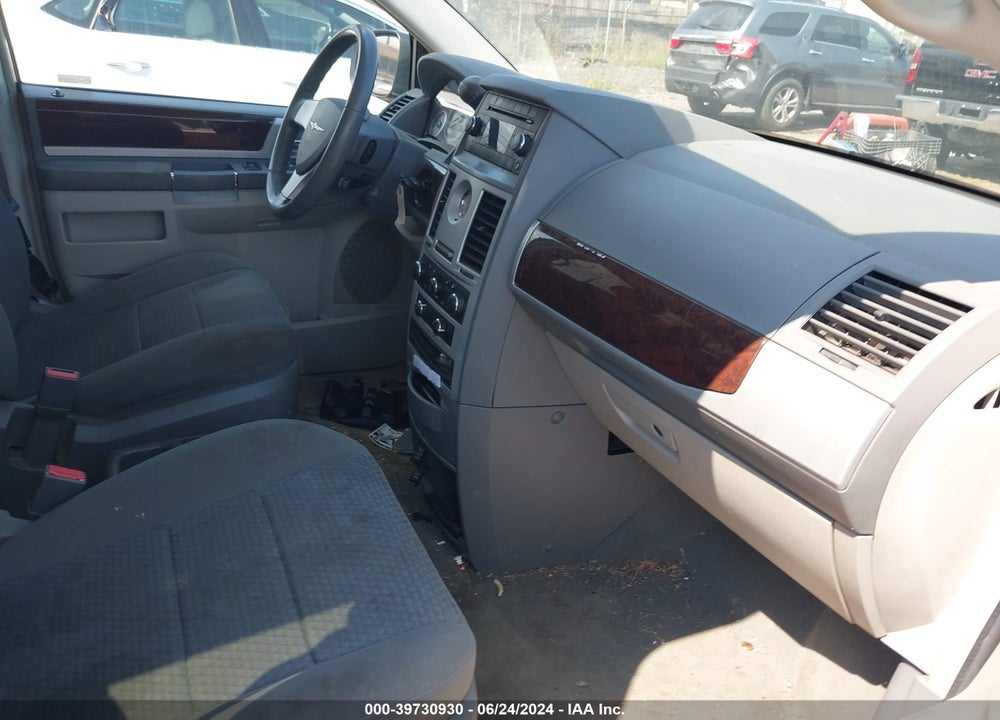 2010 CHRYSLER TOWN & COUNTRY TOURING VIN: 2A4RR5D10AR436118