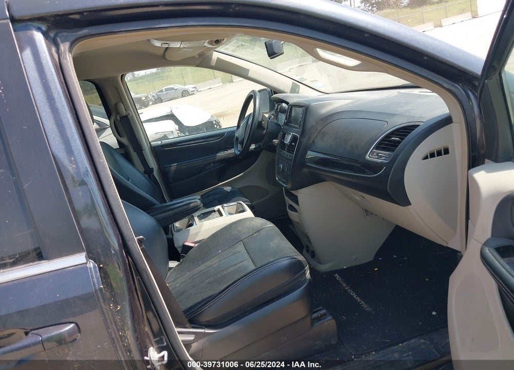 2014 CHRYSLER TOWN & COUNTRY TOURING VIN: 2C4RC1BG5ER344631