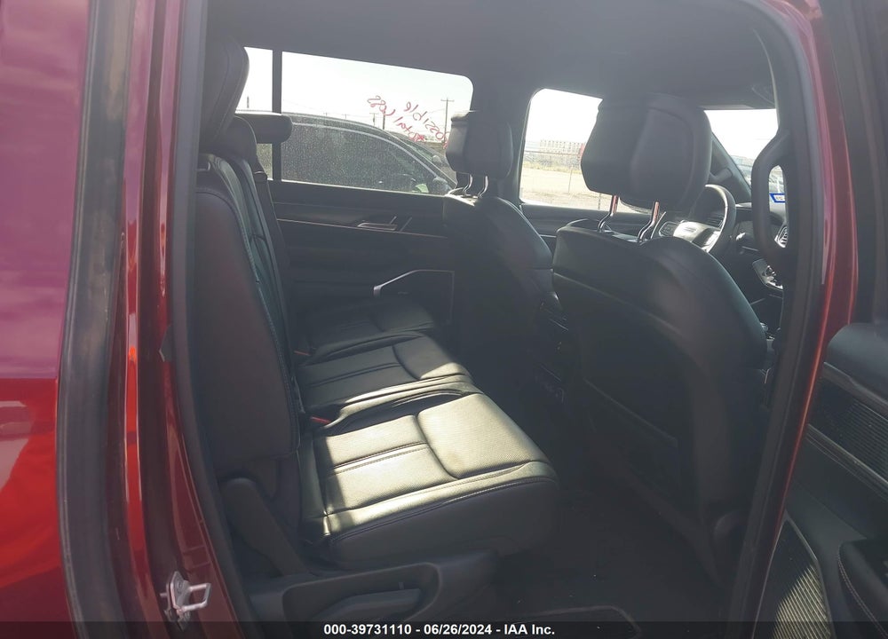 2024 JEEP WAGONEER L SERIES II 4X4 VIN: 1C4SJSBP4RS105346