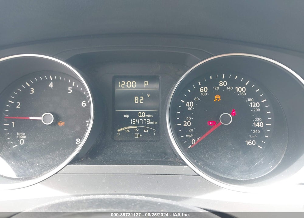 2015 VOLKSWAGEN JETTA 1.8T SE VIN: 3VWD17AJ2FM264418