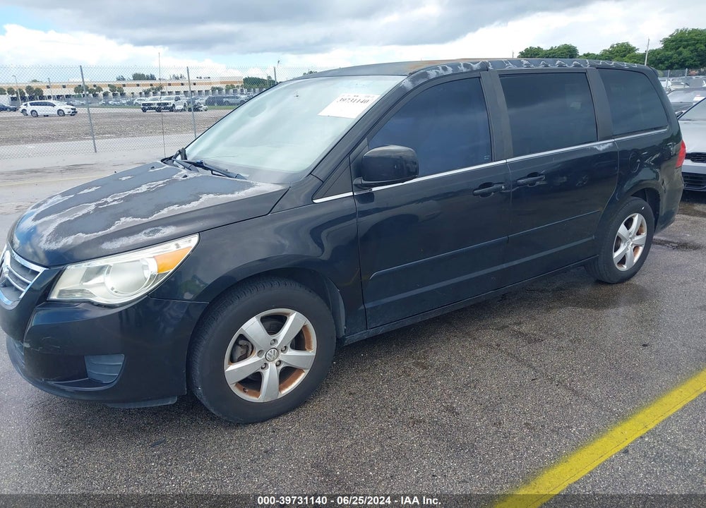 2010 VOLKSWAGEN ROUTAN SE VIN: 2V4RW3D15AR195424