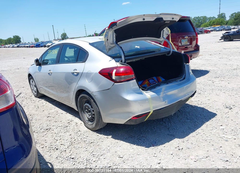2018 KIA FORTE LX VIN: 3KPFL4A73JE197016