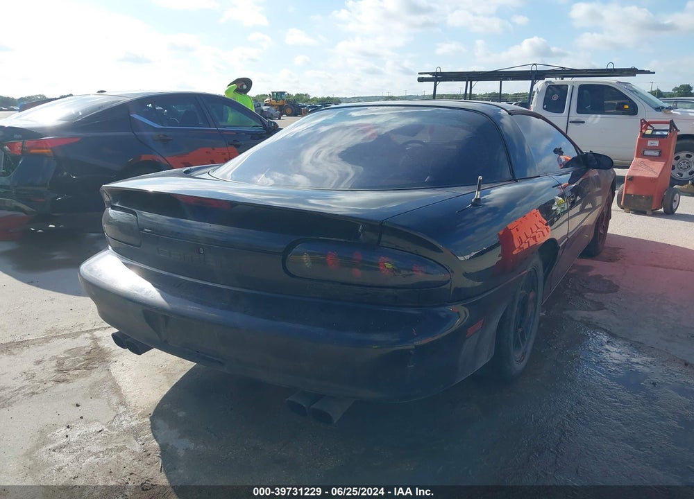 1995 CHEVROLET CAMARO Z28 VIN: 2G1FP22P1S2226571