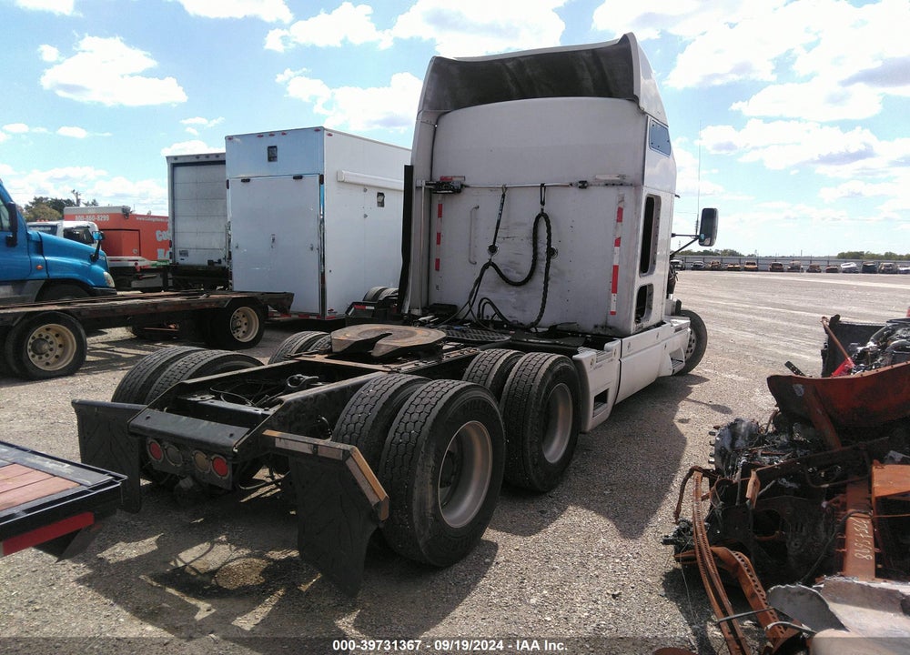 2007 KENWORTH CONSTRUCTION T600 VIN: 1XKADB9X07J142085