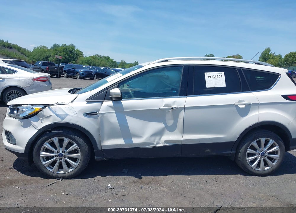 2017 FORD ESCAPE TITANIUM VIN: 1FMCU9J95HUC71607