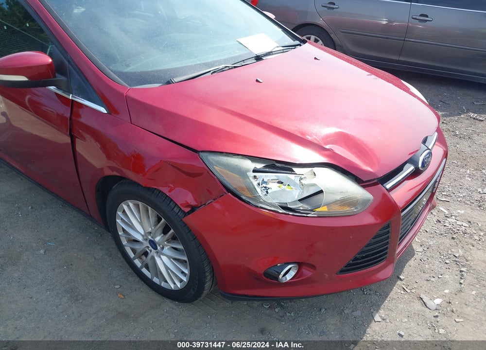2013 FORD FOCUS TITANIUM VIN: 1FADP3J28DL323897