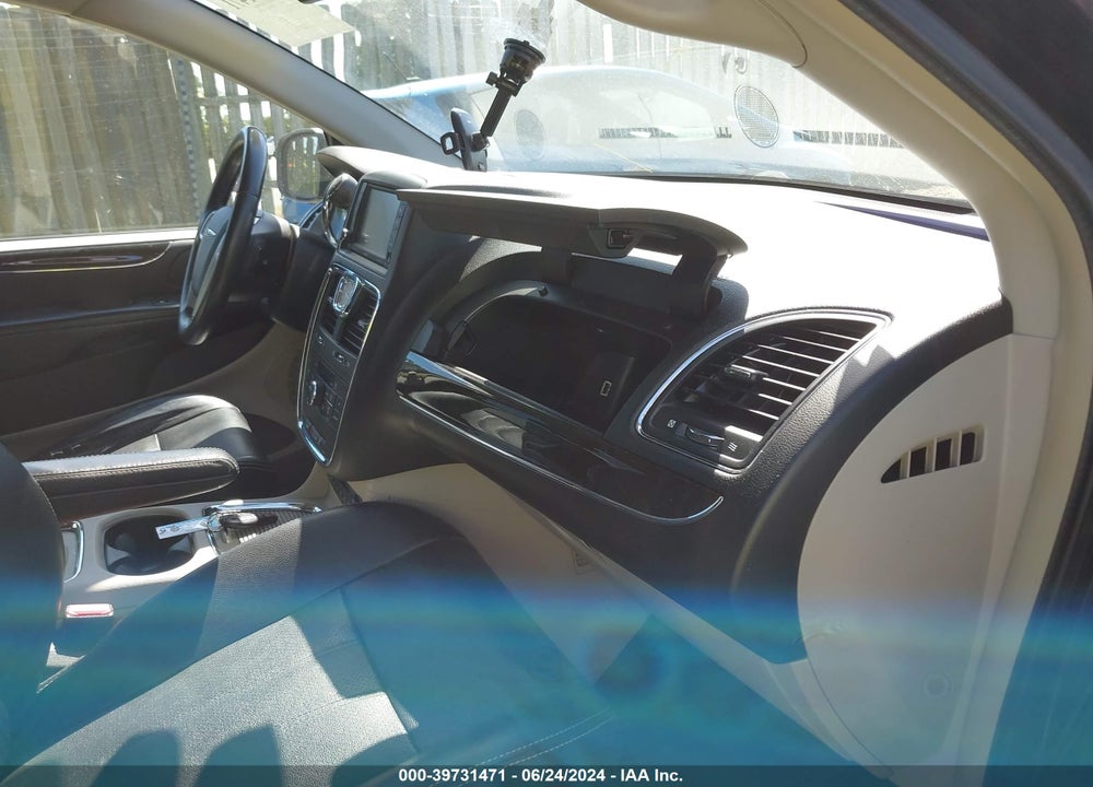 2012 CHRYSLER TOWN & COUNTRY TOURING-L VIN: 2C4RC1CG3CR338547