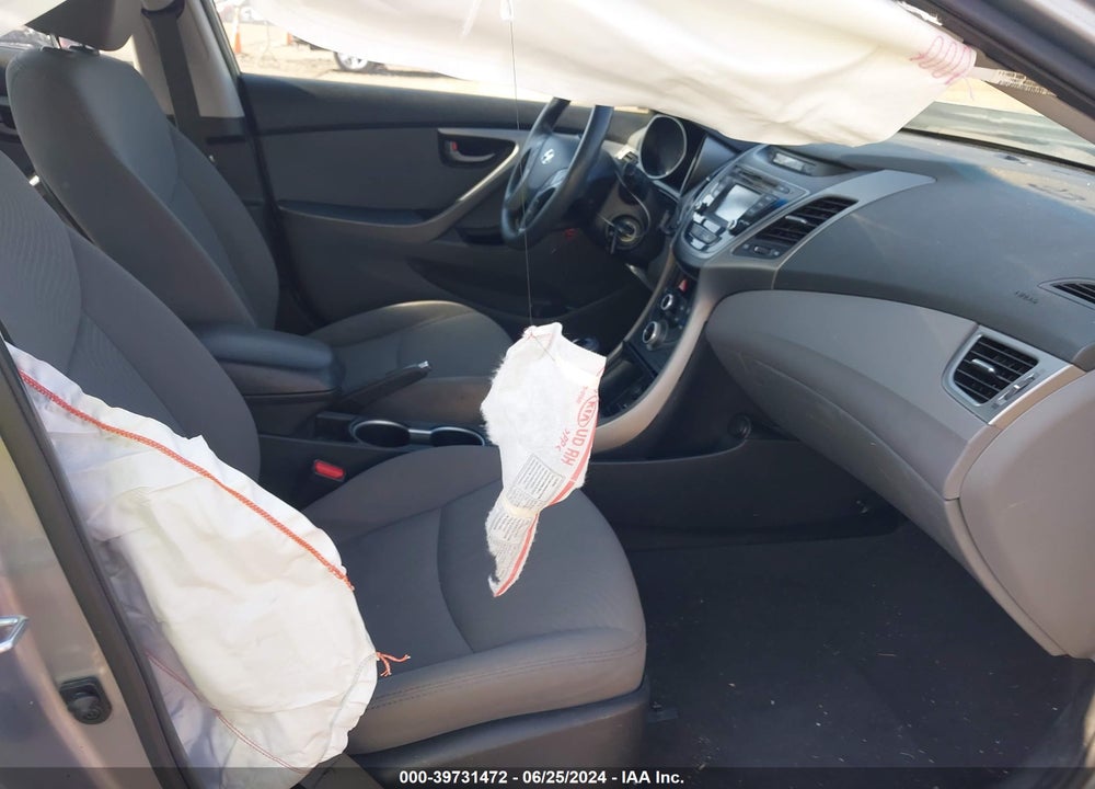2016 HYUNDAI ELANTRA SE VIN: 5NPDH4AE3GH725374