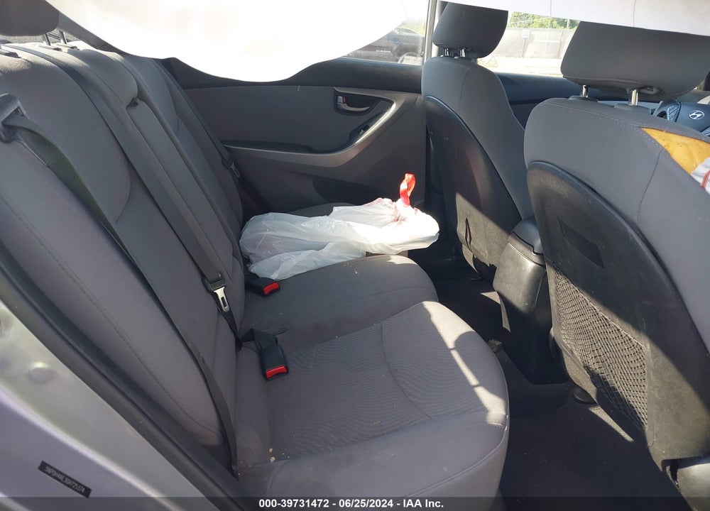 2016 HYUNDAI ELANTRA SE VIN: 5NPDH4AE3GH725374