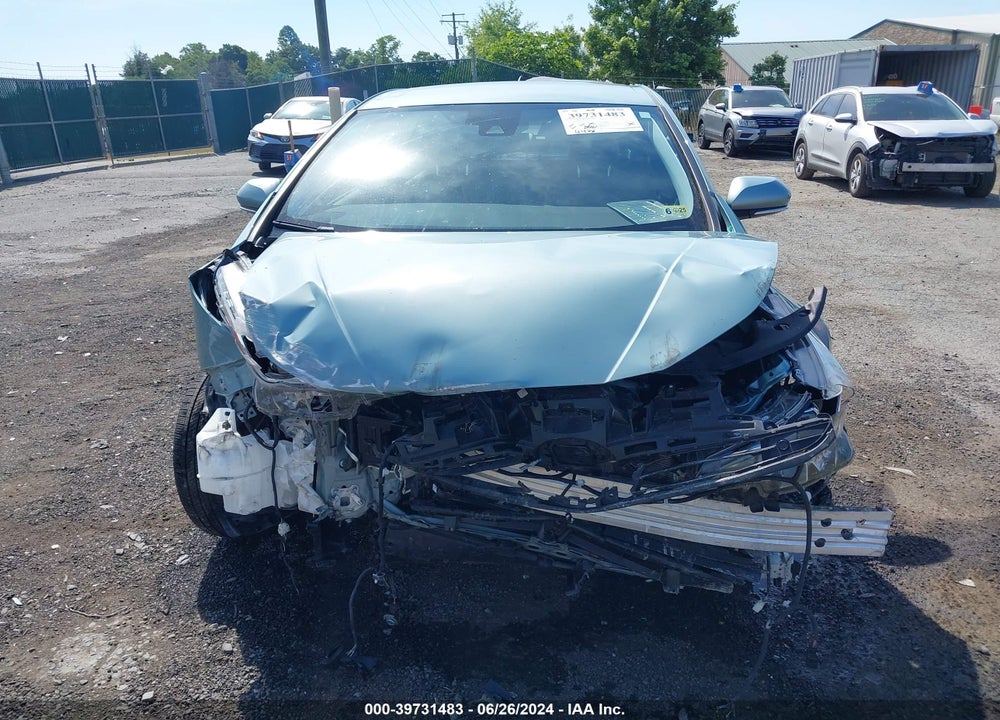 2022 TOYOTA PRIUS XLE AWD-E VIN: JTDL9MFU8N3036612