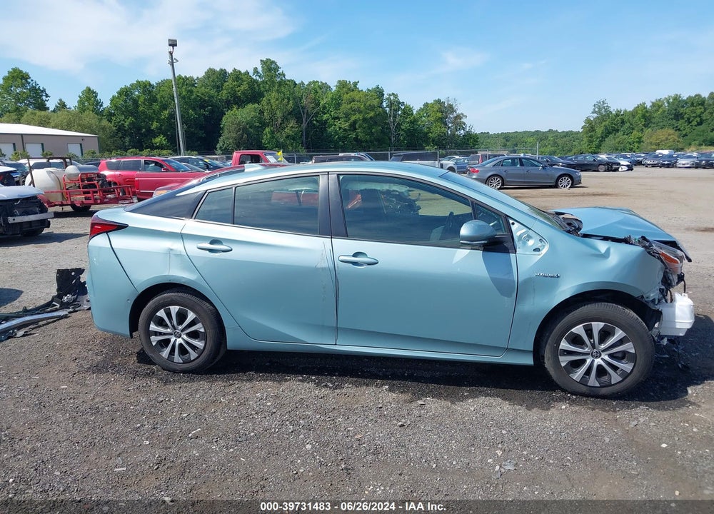 2022 TOYOTA PRIUS XLE AWD-E VIN: JTDL9MFU8N3036612